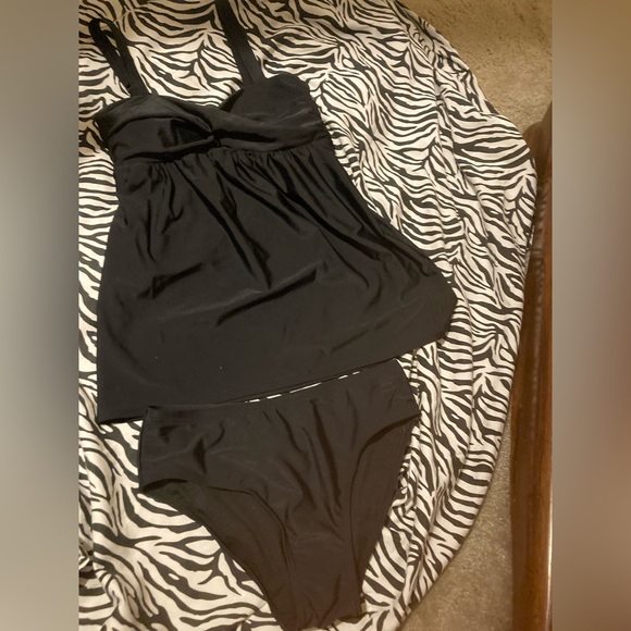 NWT Ladies Size Small 2 piece black bathing suit - Picture 8 of 16